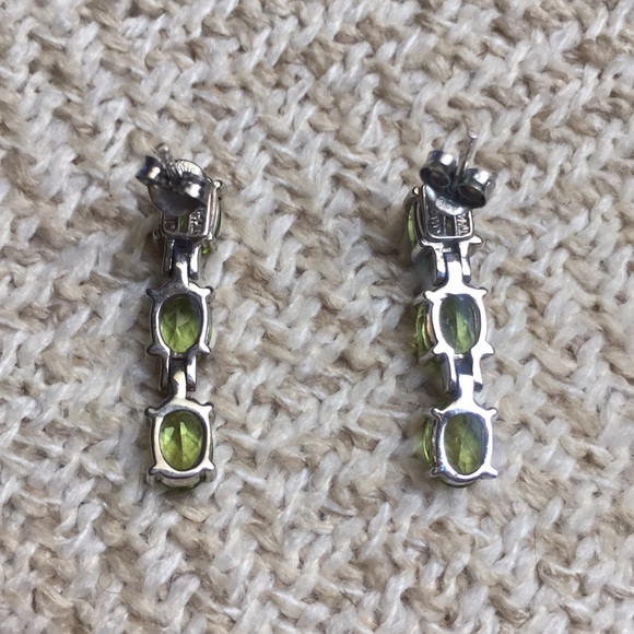 Peridot sterling drop earrings Lovely! ❣️ - Picture 4 of 4